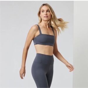 New FULL SET - Vuori Evolve Square Neck Sports Bra + Leggings NWOT